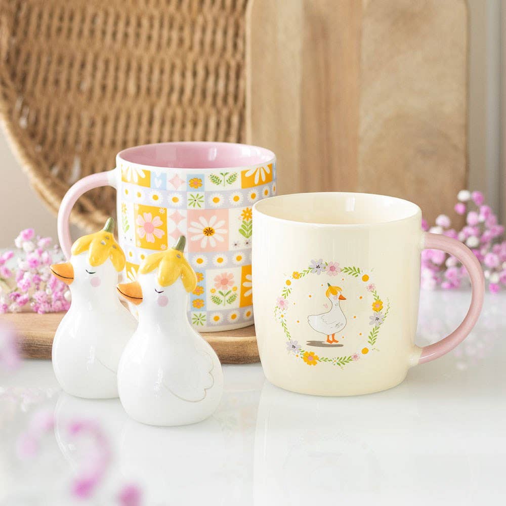 Daisy salt and pepper set