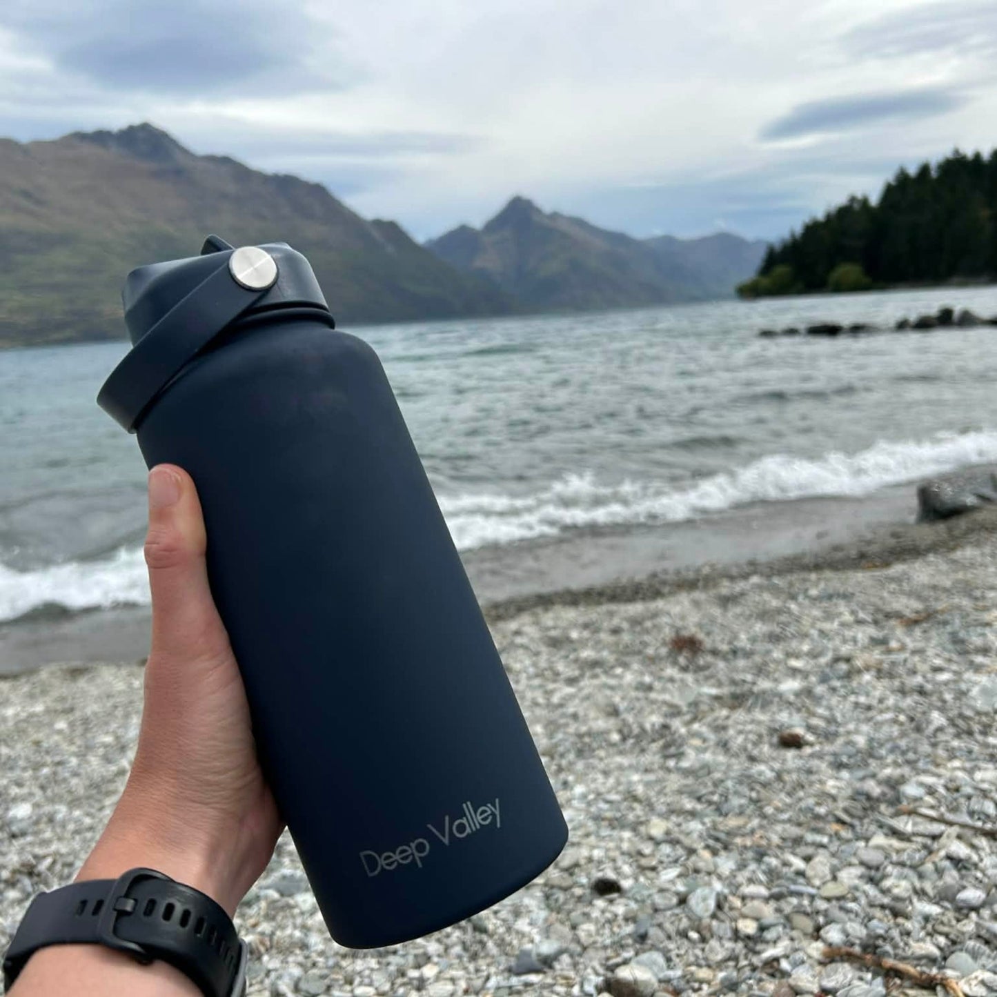 Bundle: Indigo Blue 1L Insulated Bottle + DayTrip Mini Bag